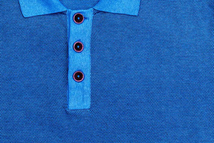 Jersey-Polo shirt clasp with brown wooden buttons